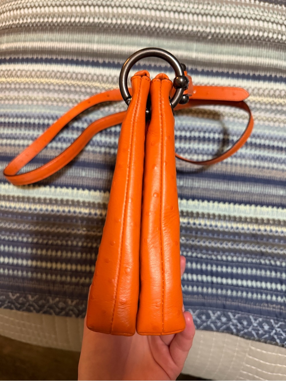 Coach Orange Crossbody Bag - Classic Leather Shoulder Bag Like New - Picture 3 of 9